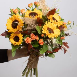 Yellow Bouquet - girasoli e roselline